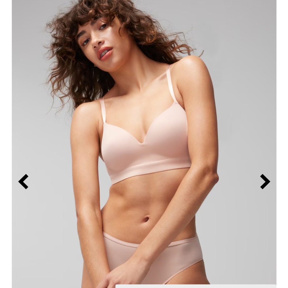 Soma ENBLISS Luxe Wireless Bra With Lace Back - New with tags